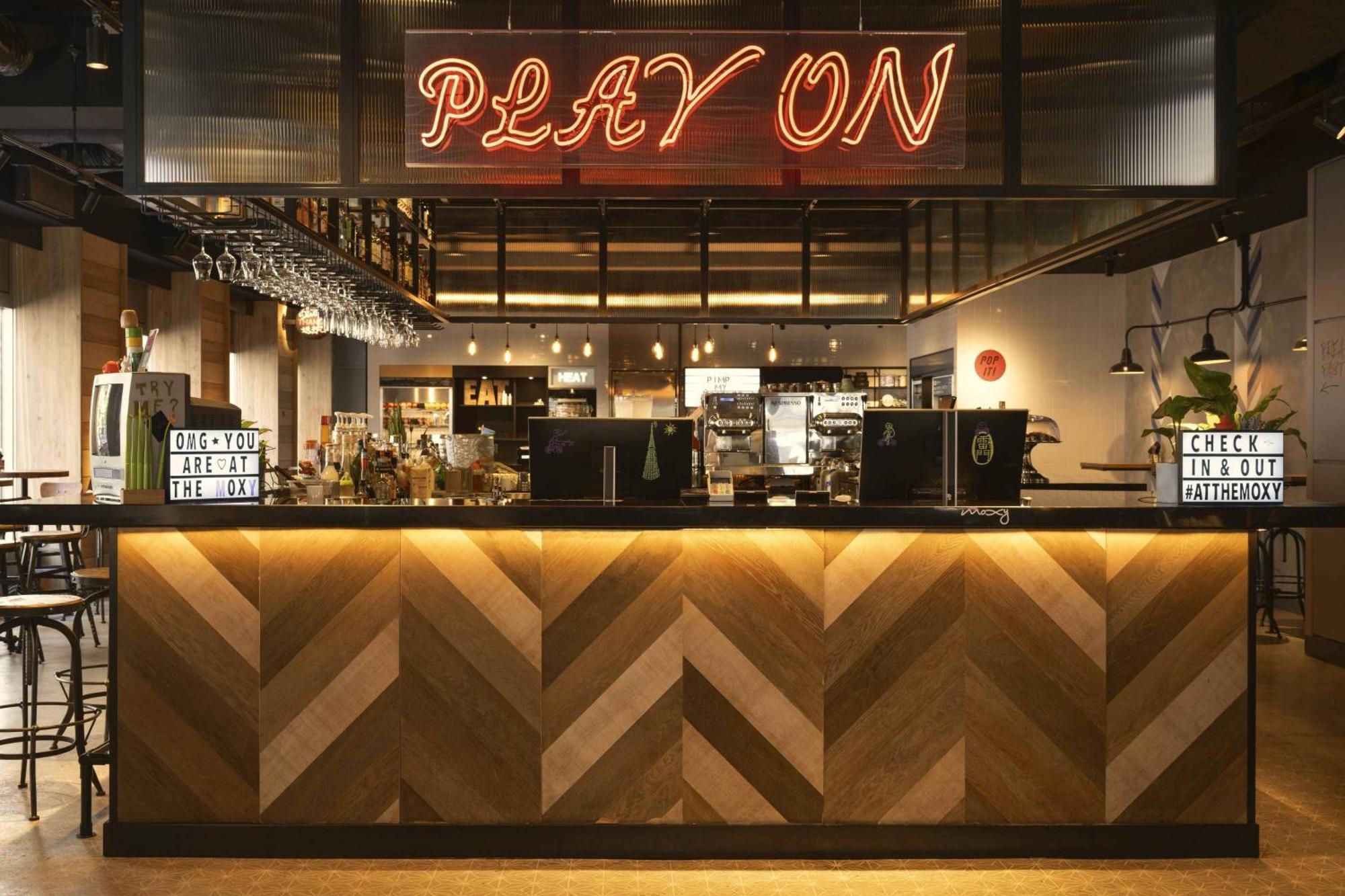 Hotel Moxy Tokyo Kinshicho Exterior foto